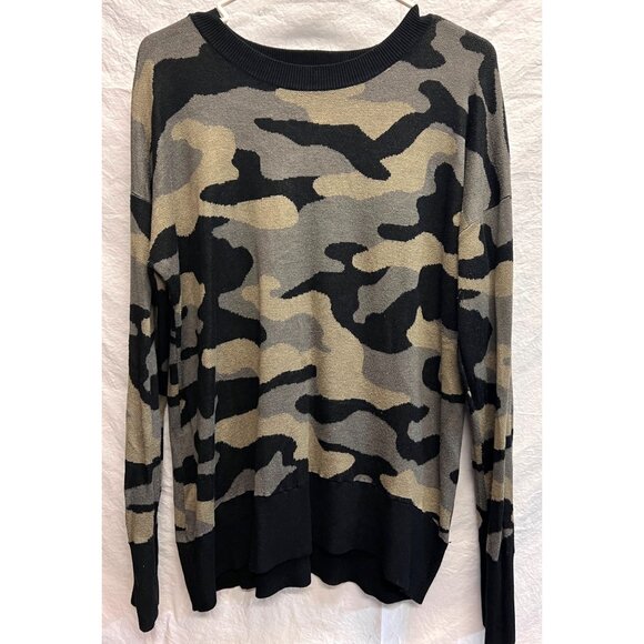 Isaac Mizrahi Tops - Isaac Mizrahi New York Womens Camouflage Knit Sweater Large93% Viscose 7% Nylon